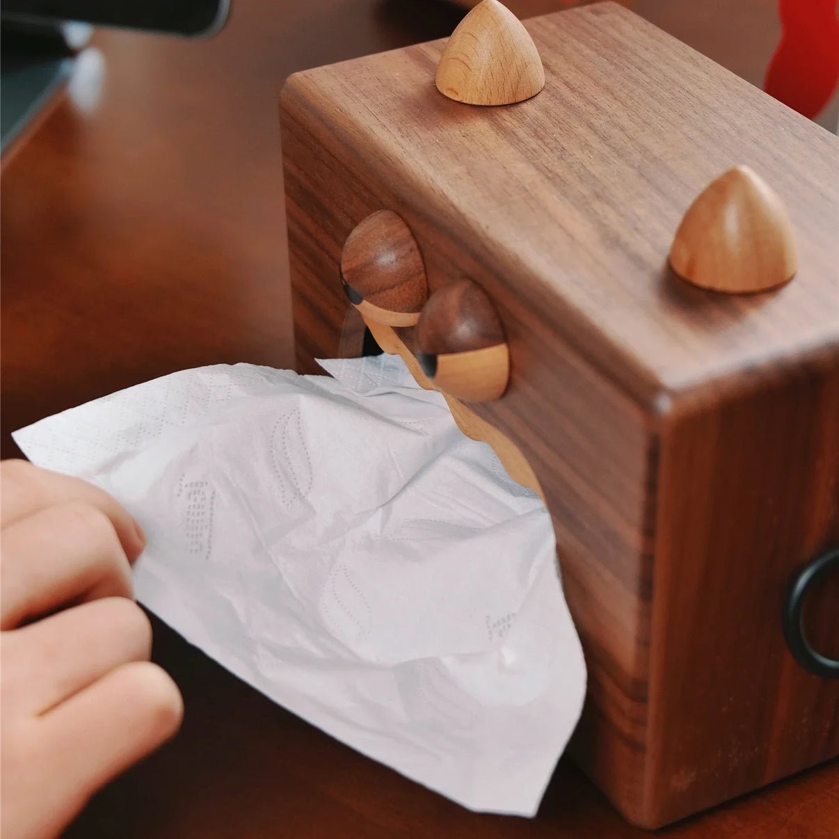 Woodyra | Handgemaakte houten tissuebox – elegante servethouder voor stijlvolle interieurs