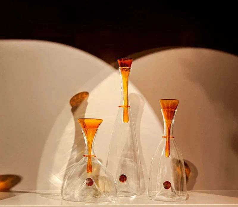 Nuvio | Handgeblazen glazen karaf met decoratieve stop – Stijlvolle wijn- en waterkaraf