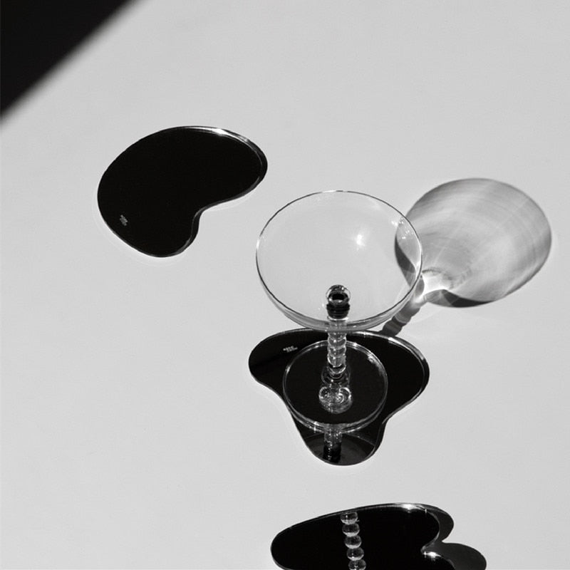 Glimra | Set van spiegelglas onderzetters & decoratieve dienbladen – Modern onregelmatig ontwerp