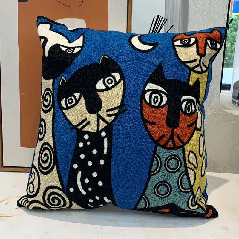 ThreadMuse | Abstract geborduurde kussenhoes, decoratieve kussensloop geïnspireerd door Picasso, zacht katoenen sierkussen voor woonkamer en slaapkamer