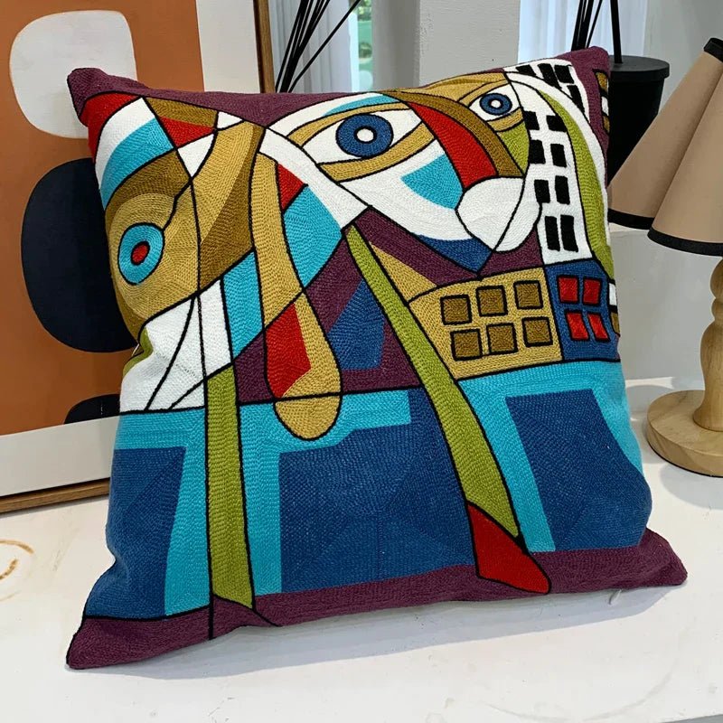 ThreadMuse | Abstract geborduurde kussenhoes, decoratieve kussensloop geïnspireerd door Picasso, zacht katoenen sierkussen voor woonkamer en slaapkamer