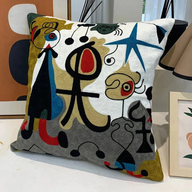 ThreadMuse | Abstract geborduurde kussenhoes, decoratieve kussensloop geïnspireerd door Picasso, zacht katoenen sierkussen voor woonkamer en slaapkamer