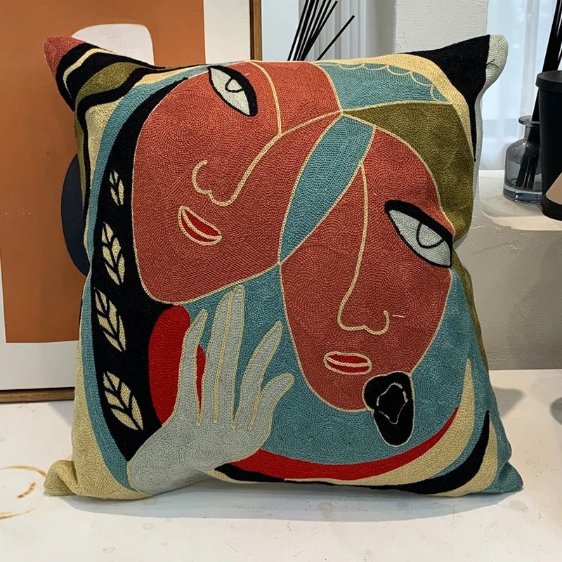 ThreadMuse | Abstract geborduurde kussenhoes, decoratieve kussensloop geïnspireerd door Picasso, zacht katoenen sierkussen voor woonkamer en slaapkamer