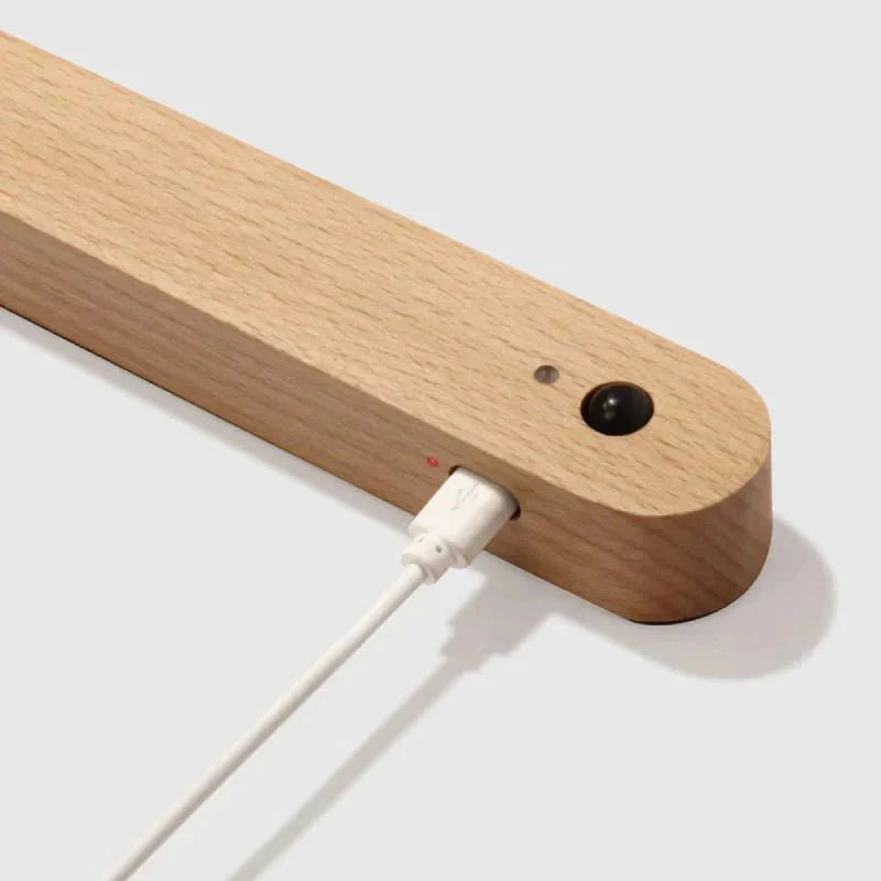 RadiKey | Magnetische houten sleutelhouder met sensor-led, wandgemonteerde organizer voor thuis