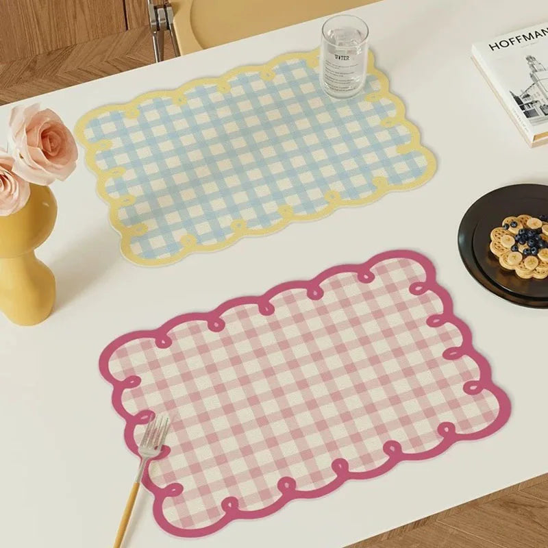 ElegraMat | Luxe lederen placemats – Stijlvolle en duurzame decoratie voor eetkamer en keuken