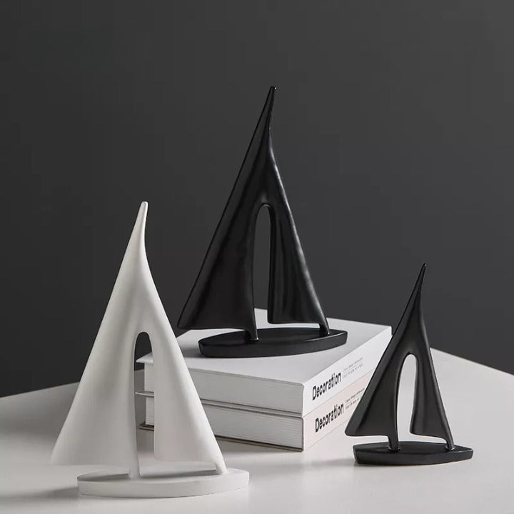 SailPod | Decoratieve maritieme zeilboot sculptuur – Nautische kunst voor thuis en op kantoor