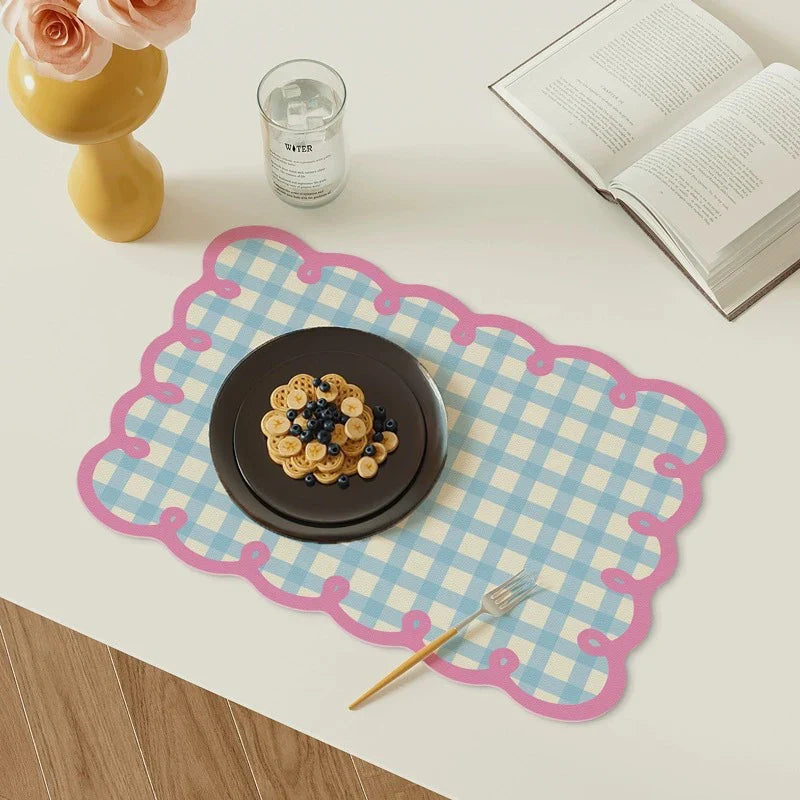 ElegraMat | Luxe lederen placemats – Stijlvolle en duurzame decoratie voor eetkamer en keuken