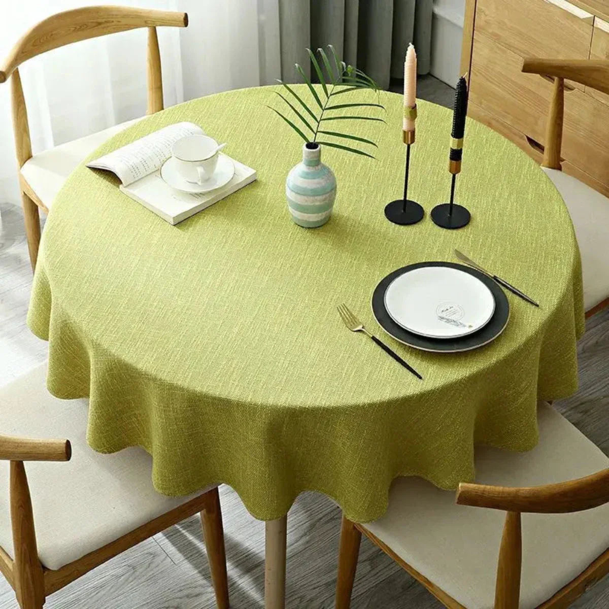 Clothara | Elegant linnen tafelkleed – Stijlvolle tafelbekleding voor eetkamer en keuken thuis