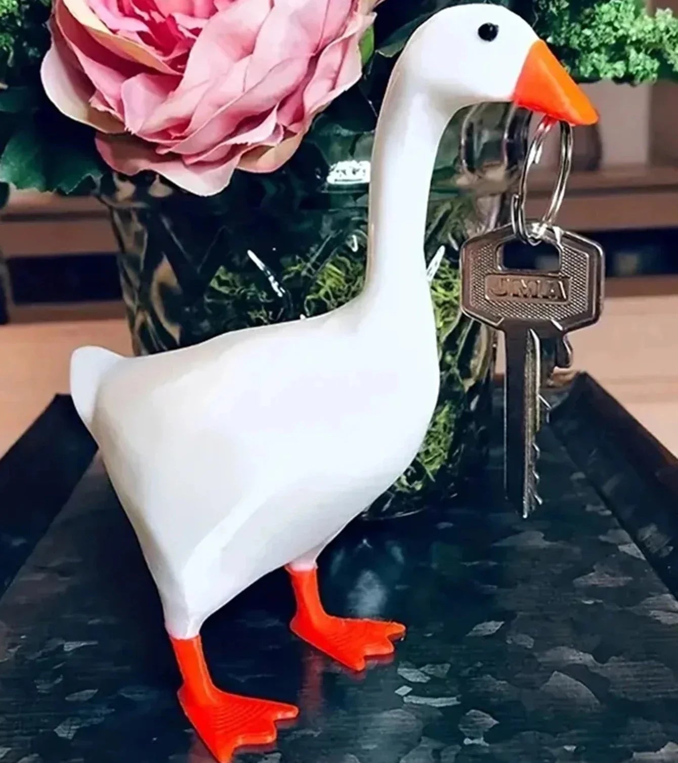 MagniGoose | Decoratieve magnetische gans – stijlvolle sleutelhouder voor thuis en in de hal