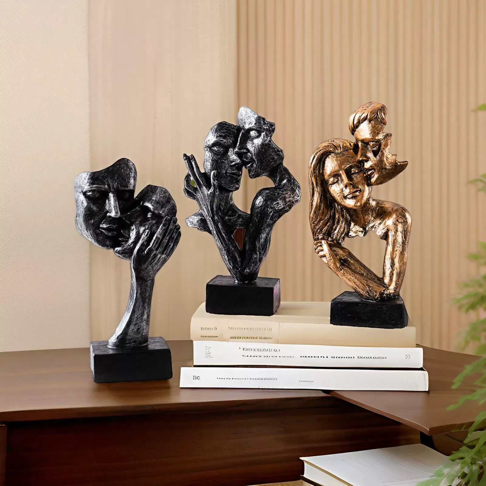 Sculpta | Abstracte kus-sculptuur – Modern artistiek beeld van een stel, decoratief accent