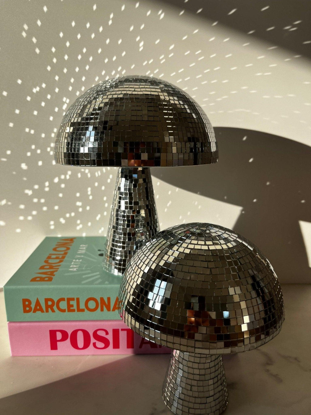 DazzleSpore | Disco Bal Paddestoel Home Decor - Funky LED Licht, Moderne Paddestoel Sculptuur