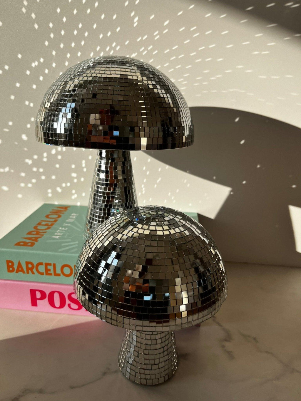 DazzleSpore | Disco Bal Paddestoel Home Decor - Funky LED Licht, Moderne Paddestoel Sculptuur