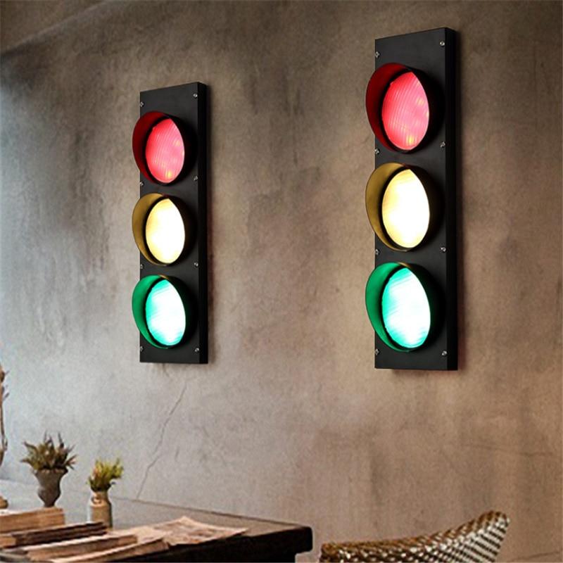 SignalGlow | Industriële Stoplicht Wandlamp - Loft-stijl LED Vintage Wandarmatuur voor Huis & Woonkamer