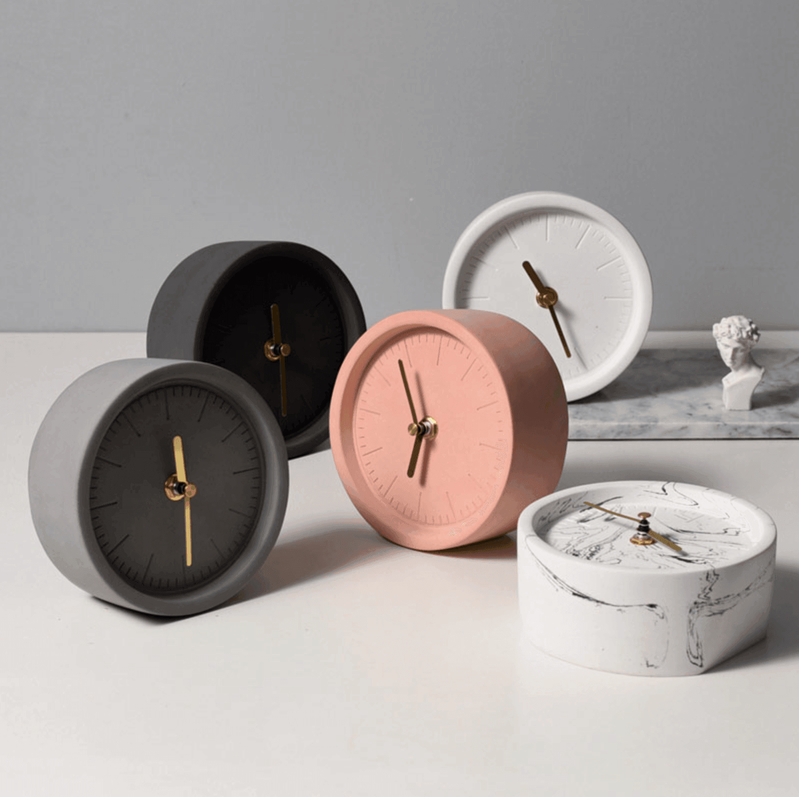 SolidHour | Nordic Cement Bureauklok