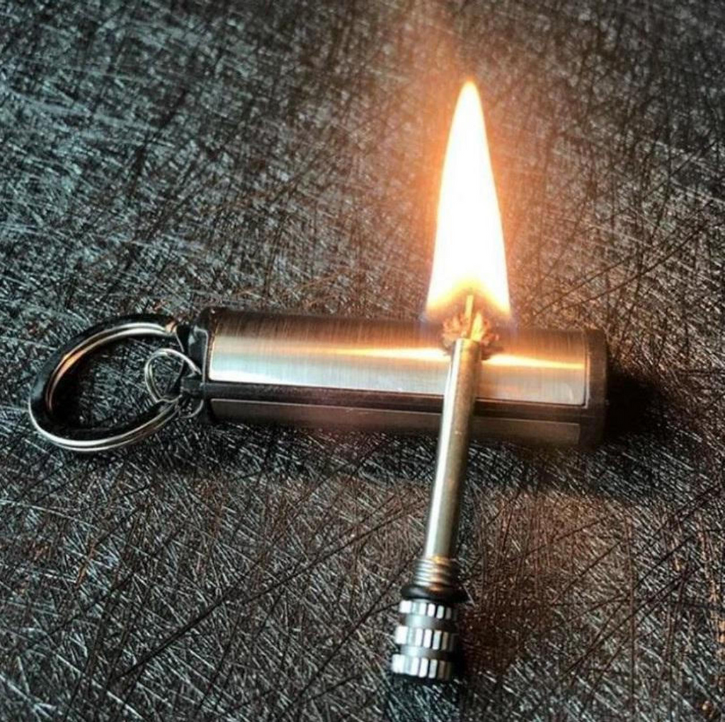 PyroKey | Permanente metalen lucifer - Waterdichte vuursteen vuurstarter sleutelhanger