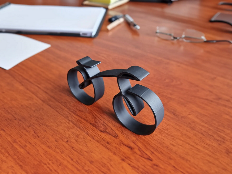Cycliq | Fiets Sculptuur - Draad Ingelijst Fiets Silhouet, Moderne Metalen Kunstdecoratie