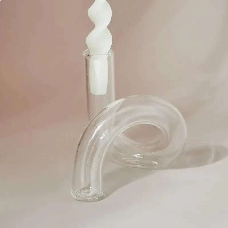 VividTwist | Gedraaide Glazen Kandelaarhouder - Levendige Kleur, Artistiek Woondecor