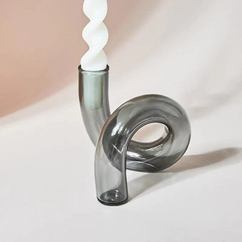 VividTwist | Gedraaide Glazen Kandelaarhouder - Levendige Kleur, Artistiek Woondecor