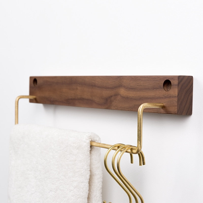 TowelCrest | Elegante Houten Handdoekhouder, Moderne Badkamer Muurbevestiging