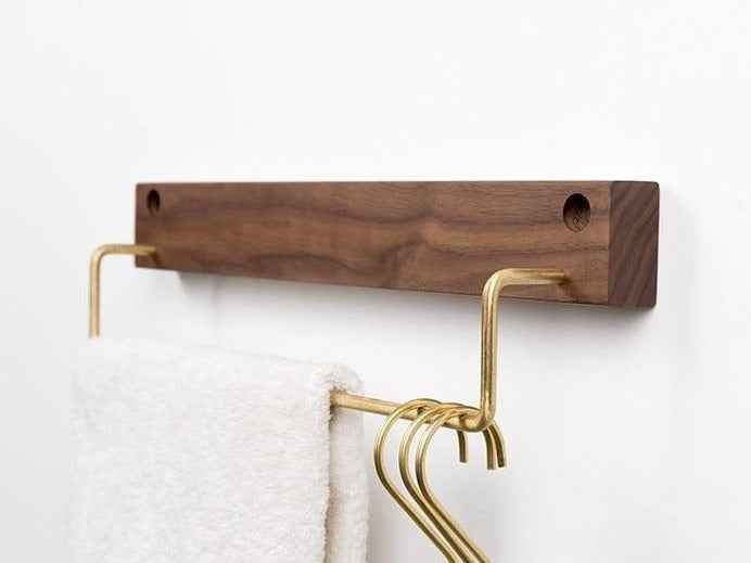 TowelCrest | Elegante Houten Handdoekhouder, Moderne Badkamer Muurbevestiging