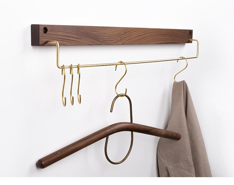 TowelCrest | Elegante Houten Handdoekhouder, Moderne Badkamer Muurbevestiging