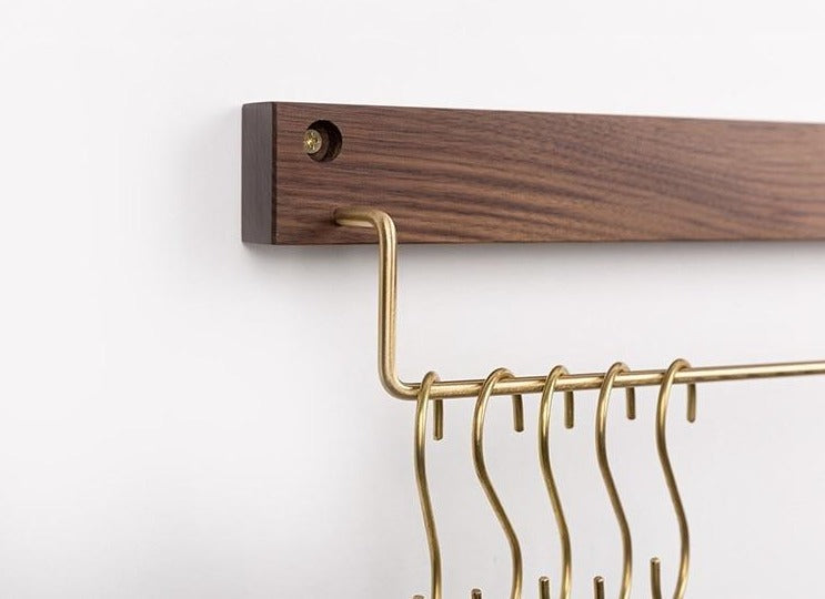 TowelCrest | Elegante Houten Handdoekhouder, Moderne Badkamer Muurbevestiging