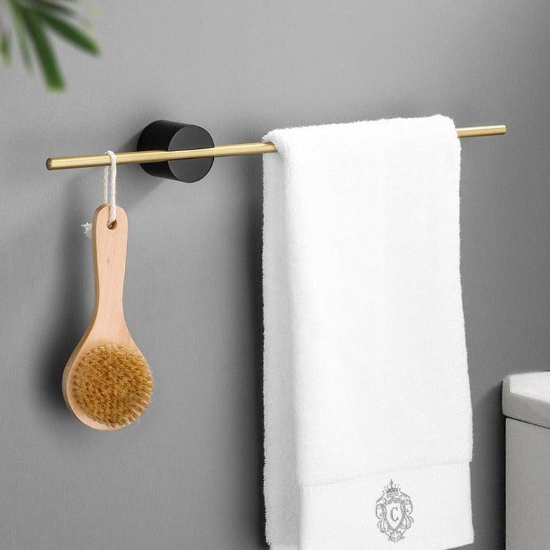 LuxeHang | Elegant modern verplaatsbaar metalen handdoekenrek