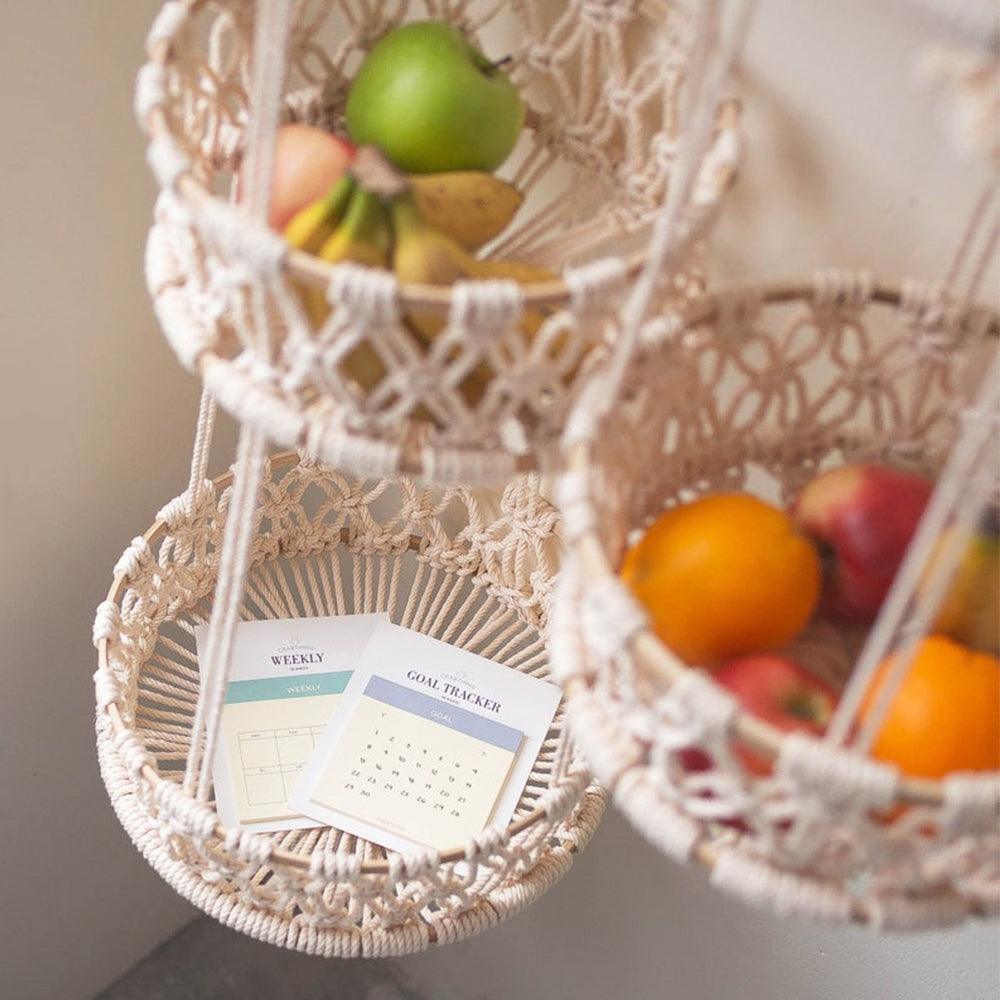 StringStash | Gelaagde Macrame Hangmand - Stijlvolle Boho Muur Opbergmand voor Planten & Decoratie