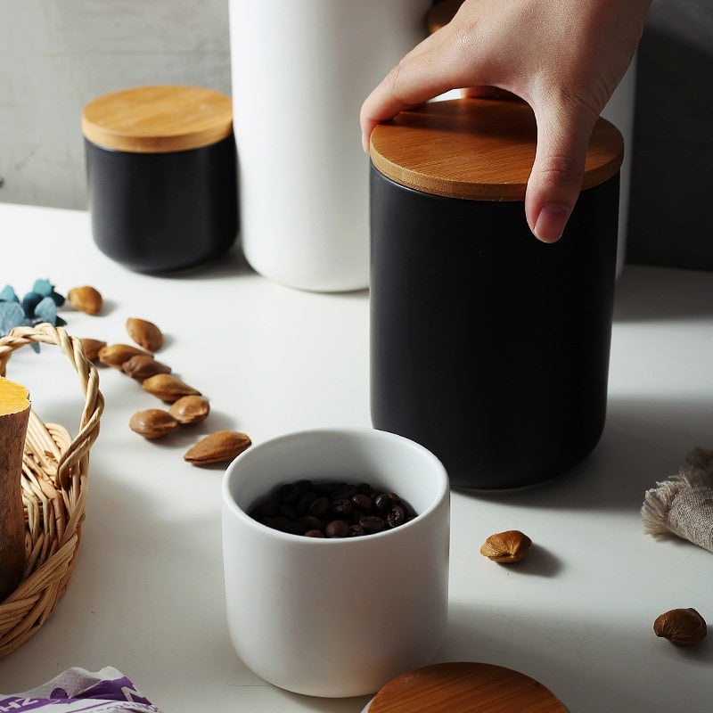 NaturaJar | Moderne keramische keukenpot met houten deksel – luchtdichte voedselbewaring
