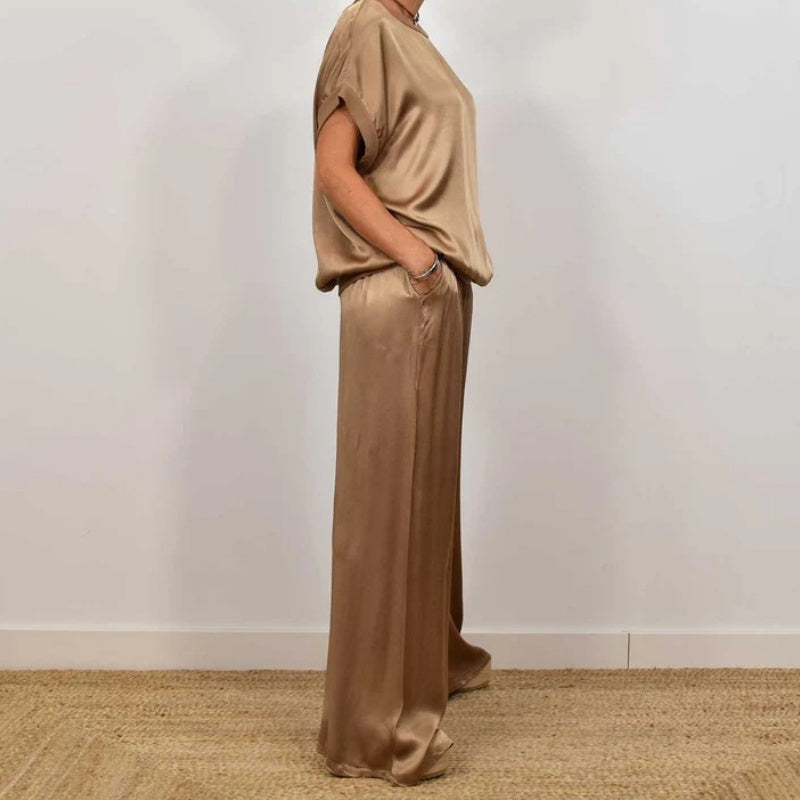 Sybilla | Satijnen tweedelige set – top & brede broek, casual elegante lounge- en zomeroutfit