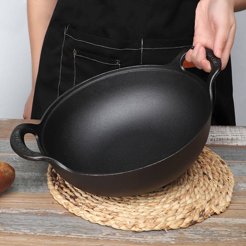 SteelCrock | Zwaar uitgevoerde ongecoate gietijzeren pan – natuurlijk antiaanbaklaag, roestvrij, gelijkmatige verwarming voor veilig koken voor het hele gezin