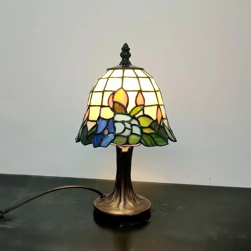 FloraLamp | Orchidee tafellamp van gebrandschilderd glas - Retro LED bureaulamp met voet van geborsteld nikkel