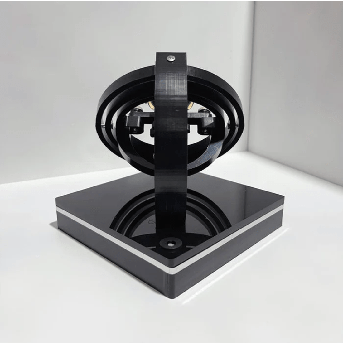 TimeVault | Horlogebeweger voor automatische horloges – Luxe display & blikvanger