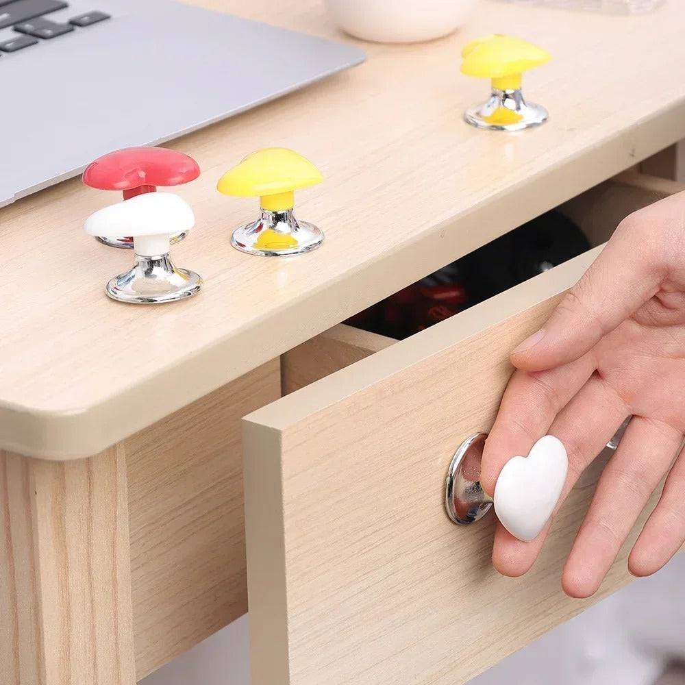 Heartique | Romantische hartvormige toiletspoelknop – stijlvolle upgrade voor uw badkamer, eenvoudig te installeren decoratief accessoire