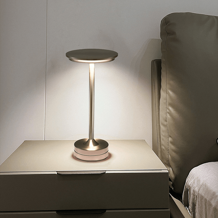 Nexus | Moderne Metalen LED Tafellamp